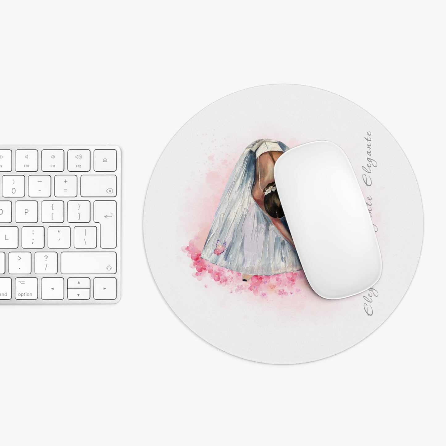 "Elegante Ballerina" Mouse Pad: Grace and Functionality for Your Workspace